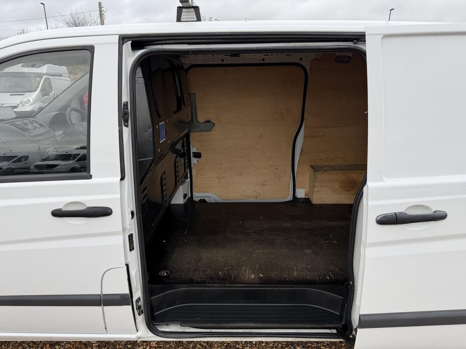 Used Mercedes-Benz Vito 2013 for sale - 76528698: Photo 33