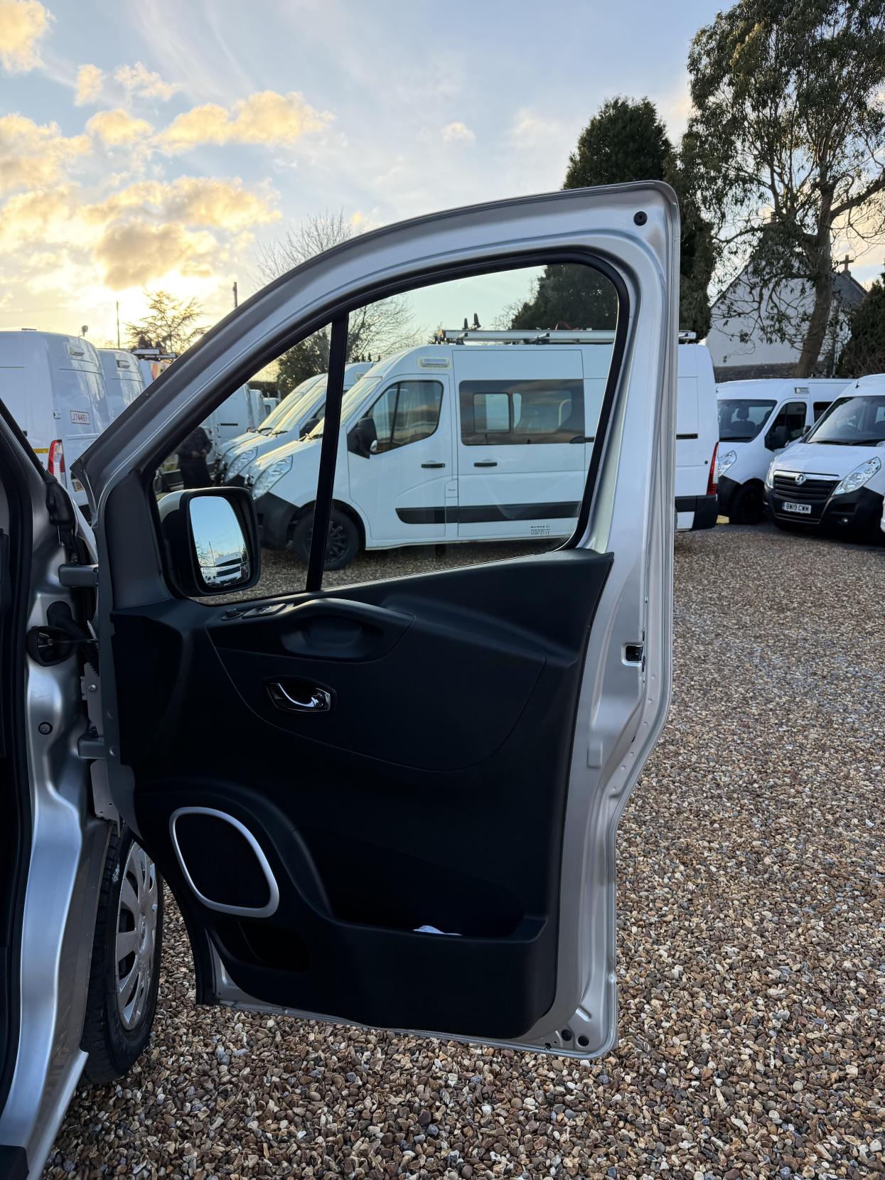 Used Vauxhall Vivaro 2018 for sale - 77438786: Photo 12