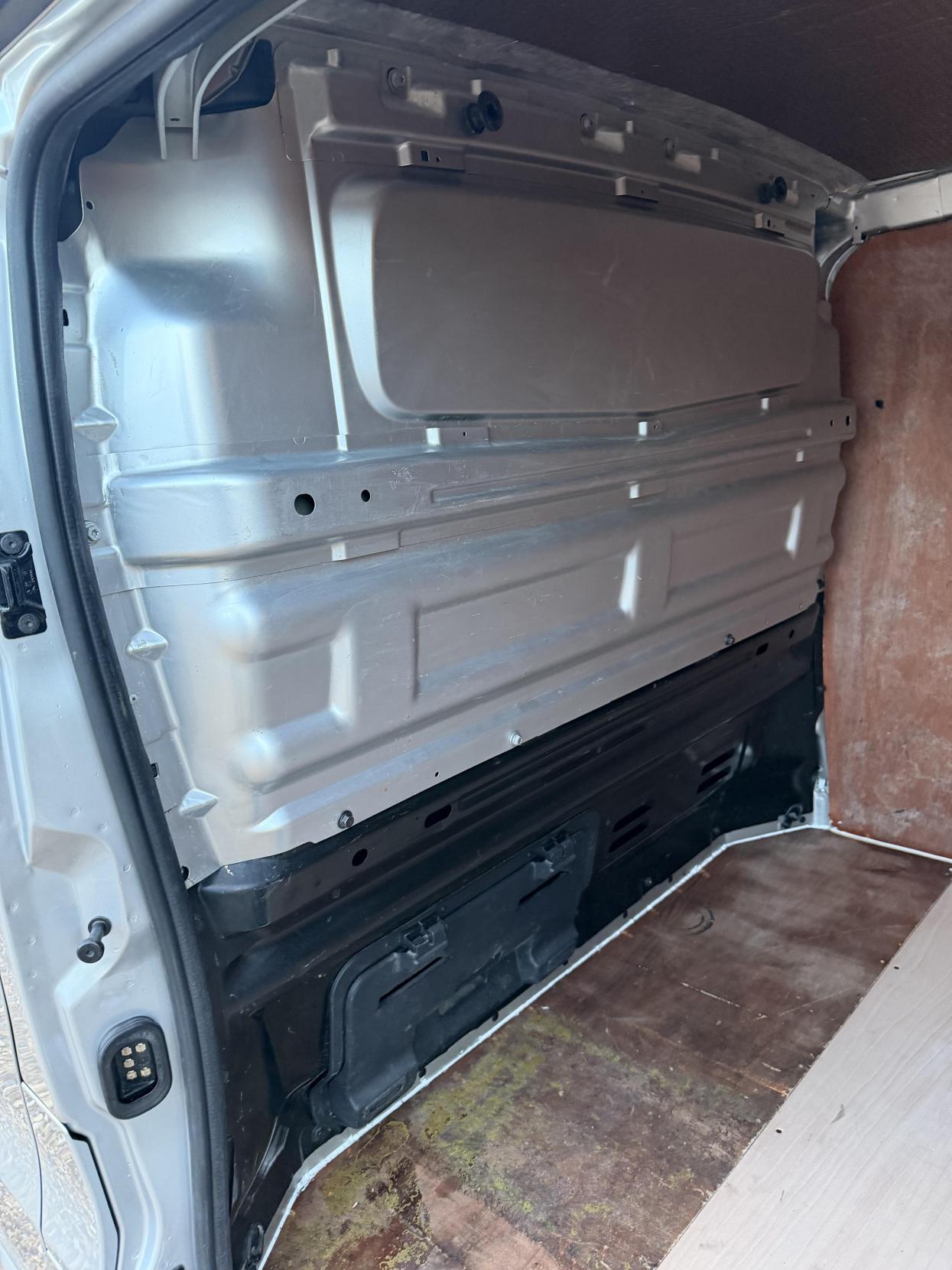 Used Vauxhall Vivaro 2018 for sale - 77438786: Photo 28