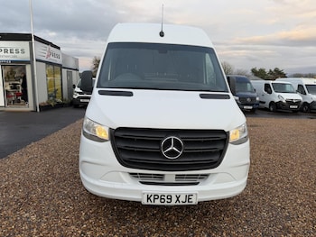 Used Mercedes-Benz Sprinter 2019 for sale - 77483802: Photo