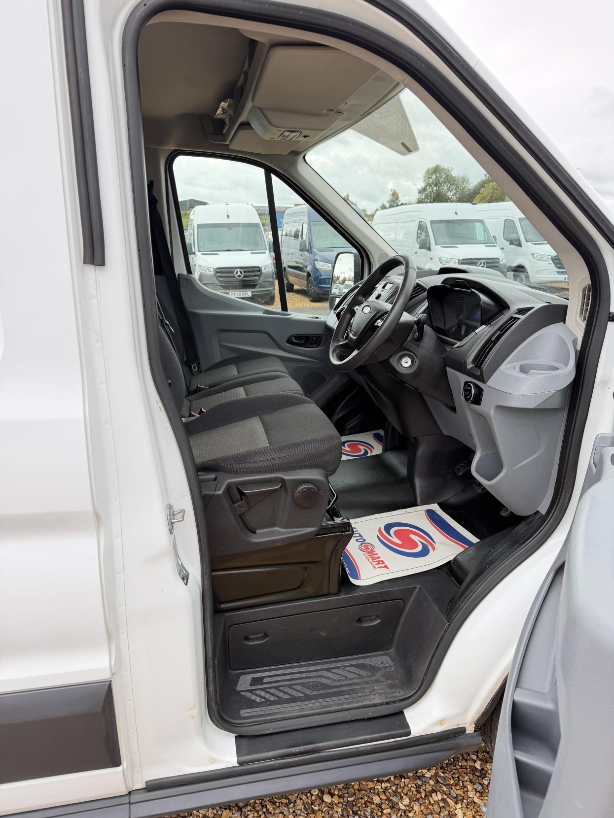 Used Ford Transit 2016 for sale - 76380406: Photo 11