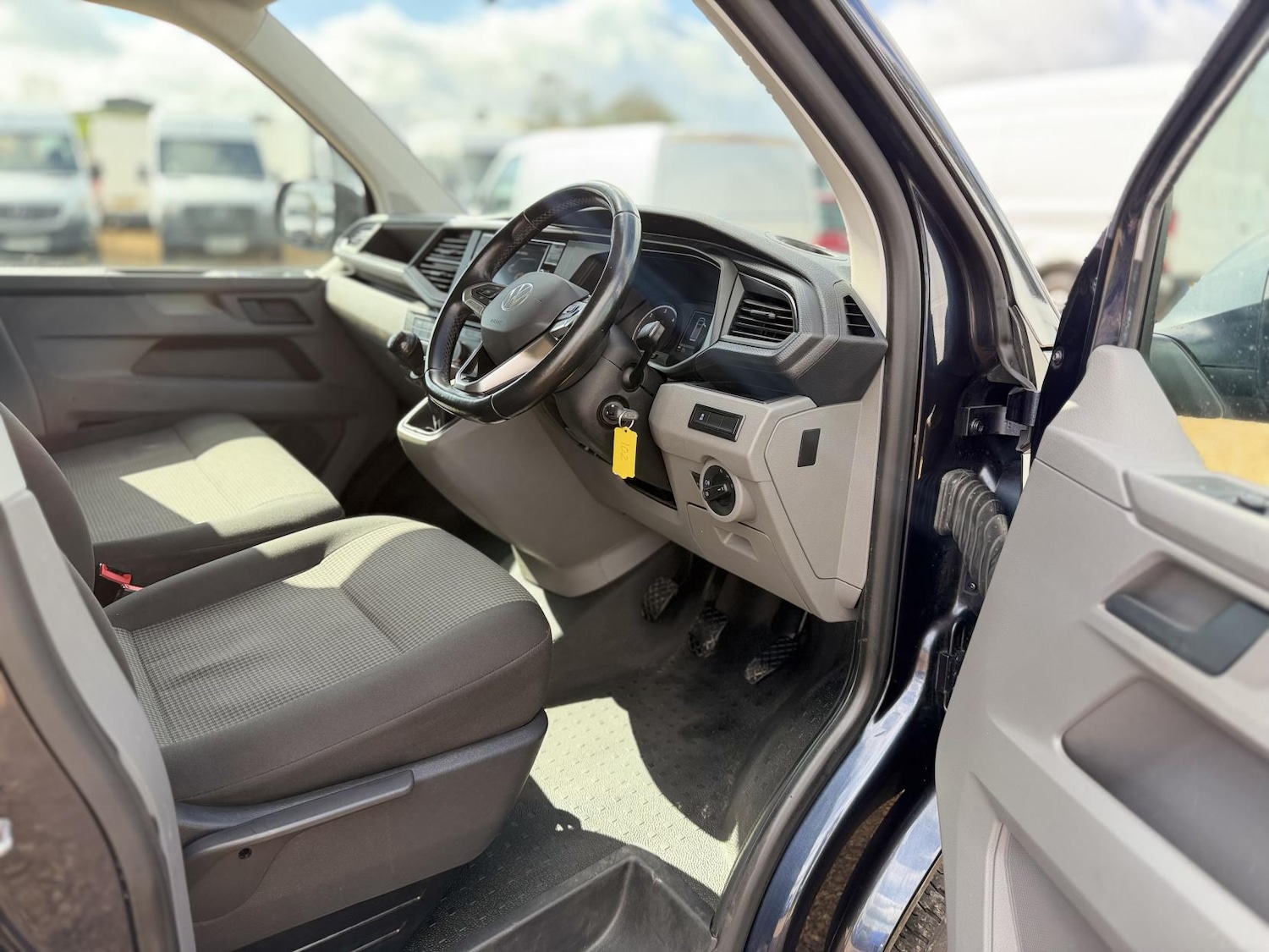 Used Volkswagen Transporter 2021 for sale - 78140554: Photo 11