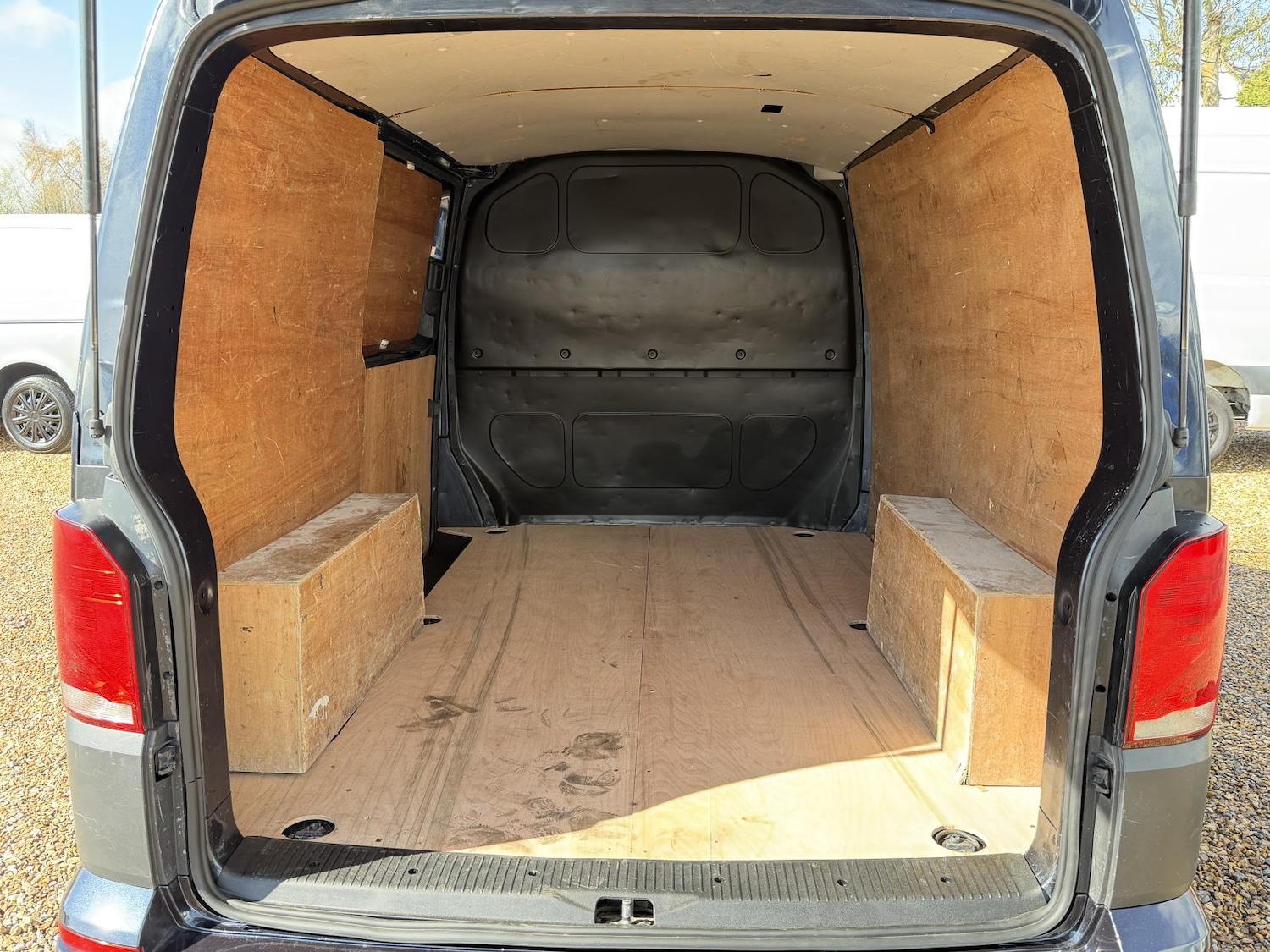 Used Volkswagen Transporter 2021 for sale - 78140554: Photo 3