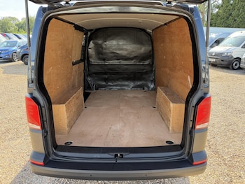 Used Volkswagen Transporter 2021 for sale - 79200773: Photo