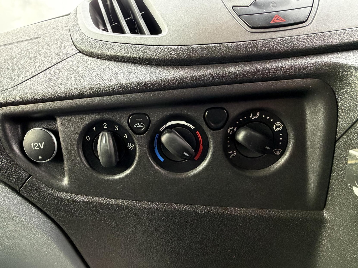 Used Ford Transit 2016 for sale - 76922277: Photo 16