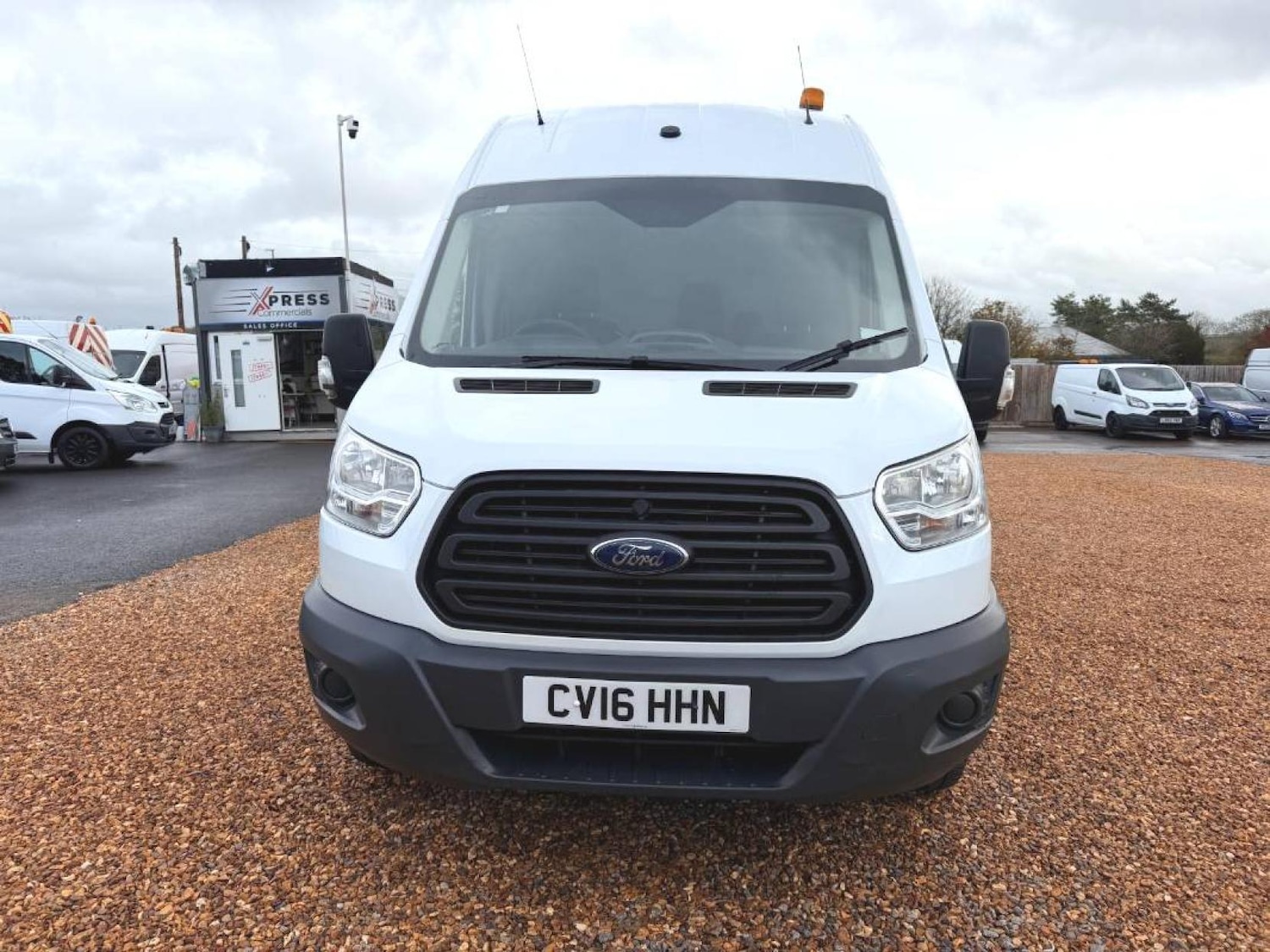 Used Ford Transit 2016 for sale - 76922277: Photo 2