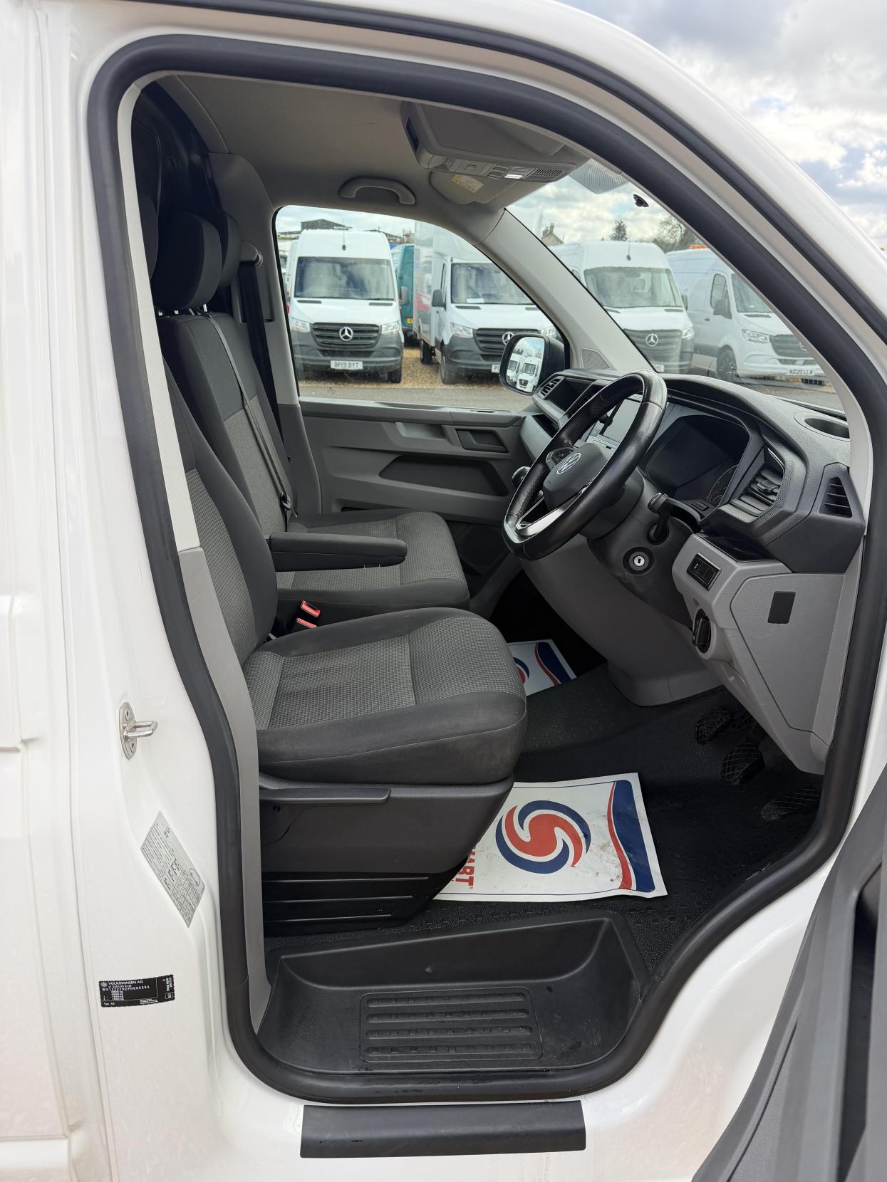 Used Volkswagen Transporter 2022 for sale - 78018719: Photo 15