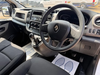 Used Renault Trafic 2019 for sale - 79340920: Photo