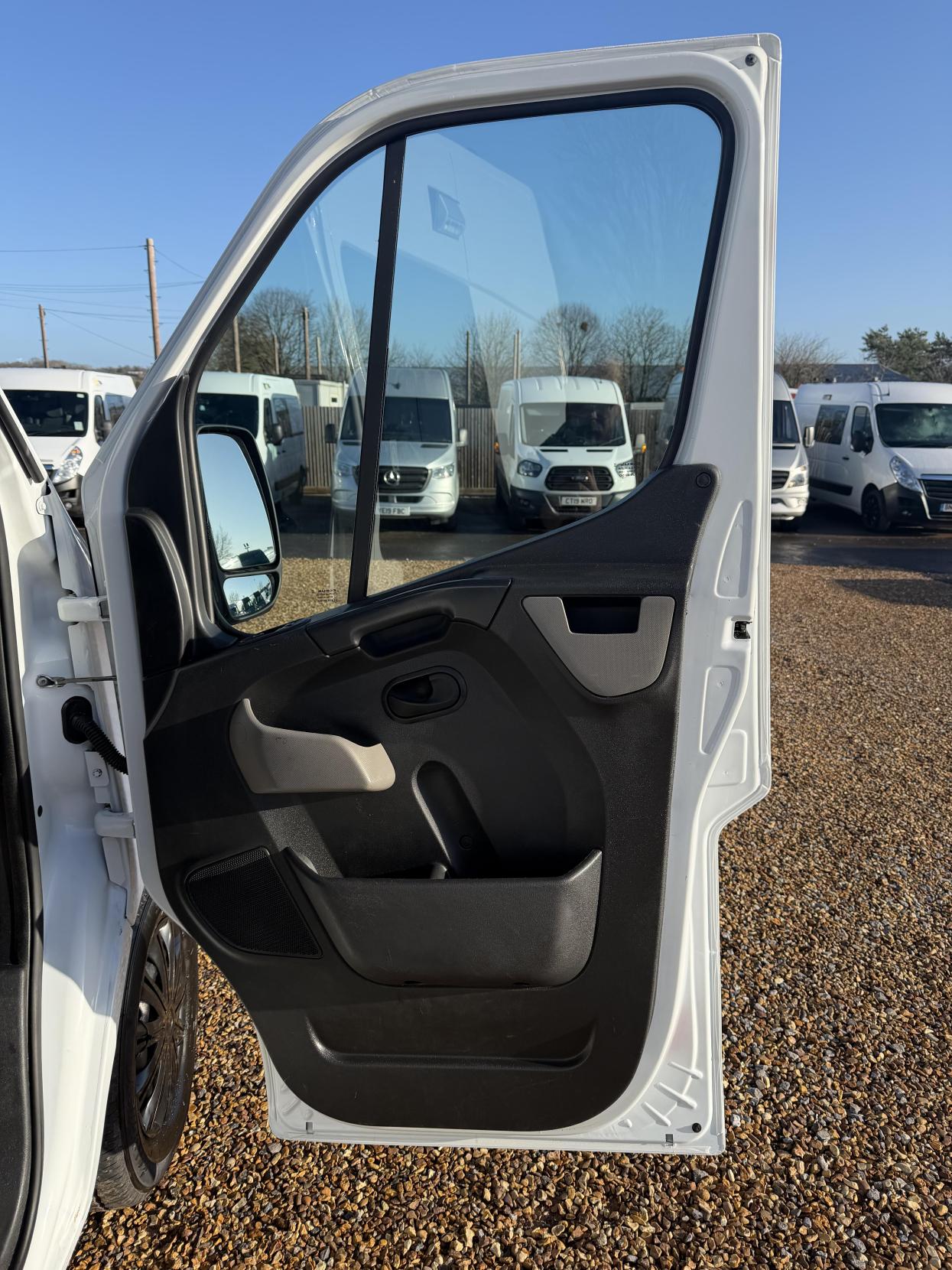 Used Vauxhall Movano 2018 for sale - 77010179: Photo 11