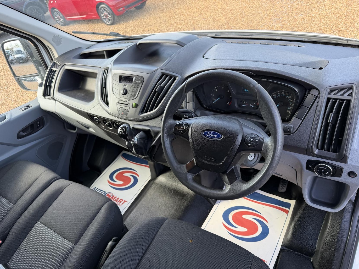 Used Ford Transit 2019 for sale - 78147677: Photo 2