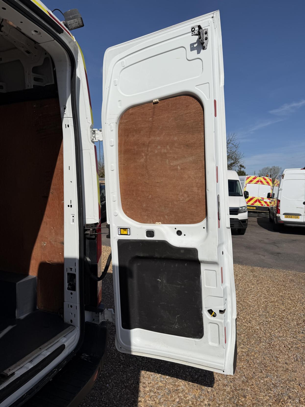 Used Ford Transit 2019 for sale - 78147677: Photo 44