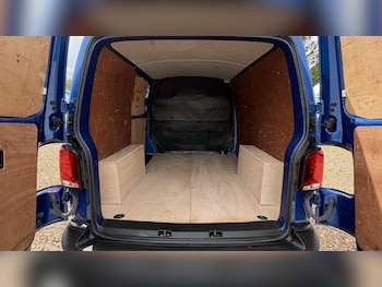 Used Volkswagen Transporter 2021 for sale - 78270498: Photo