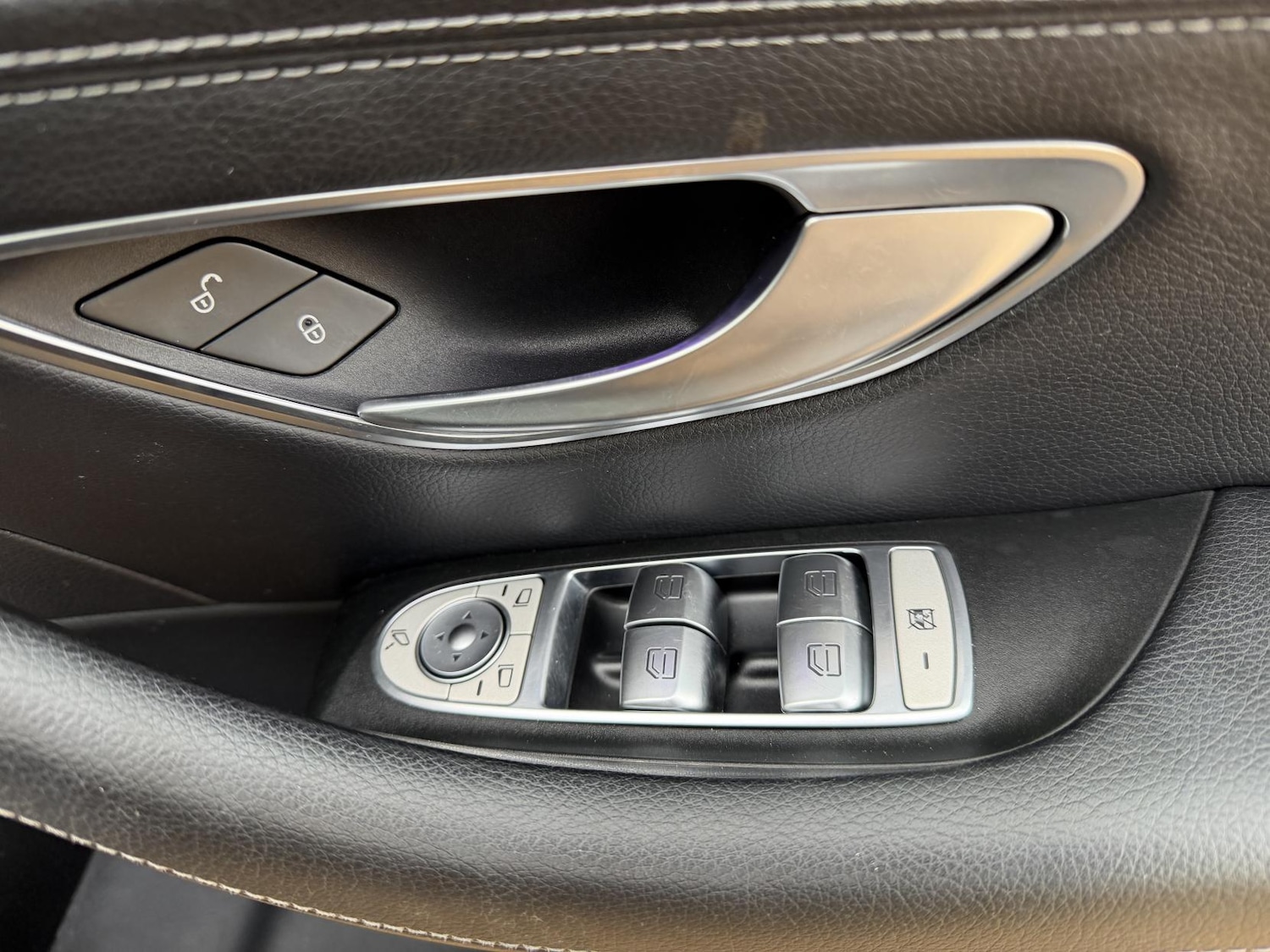 Used Mercedes-Benz E Class 2017 for sale - 77558850: Photo 19