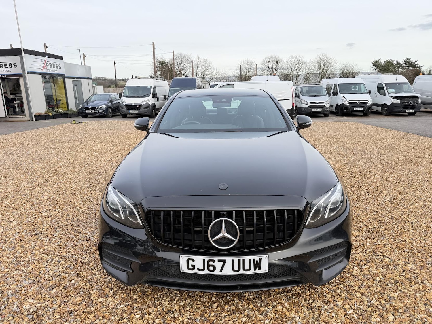 Used Mercedes-Benz E Class 2017 for sale - 77558850: Photo 2