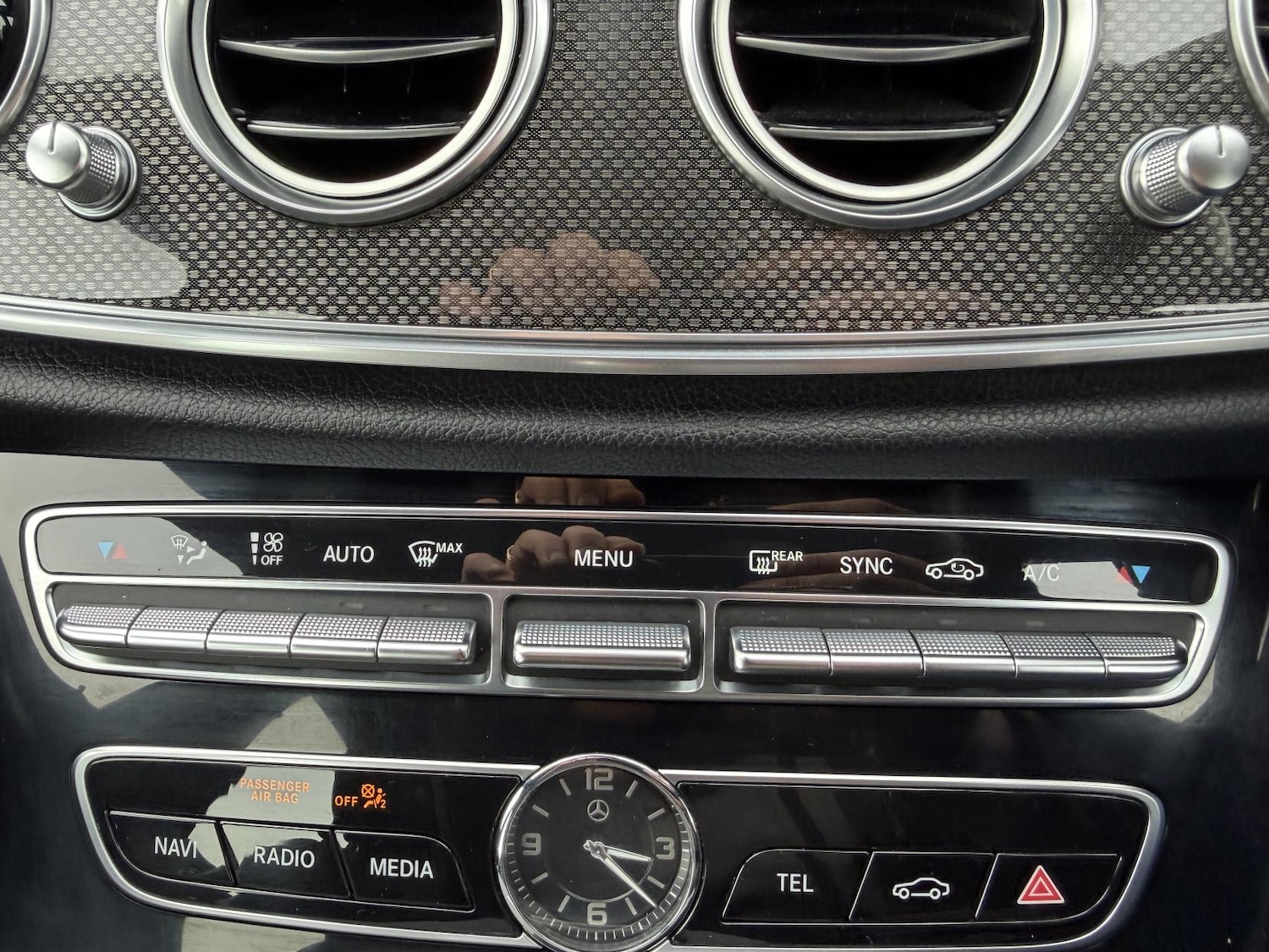 Used Mercedes-Benz E Class 2017 for sale - 77558850: Photo 33