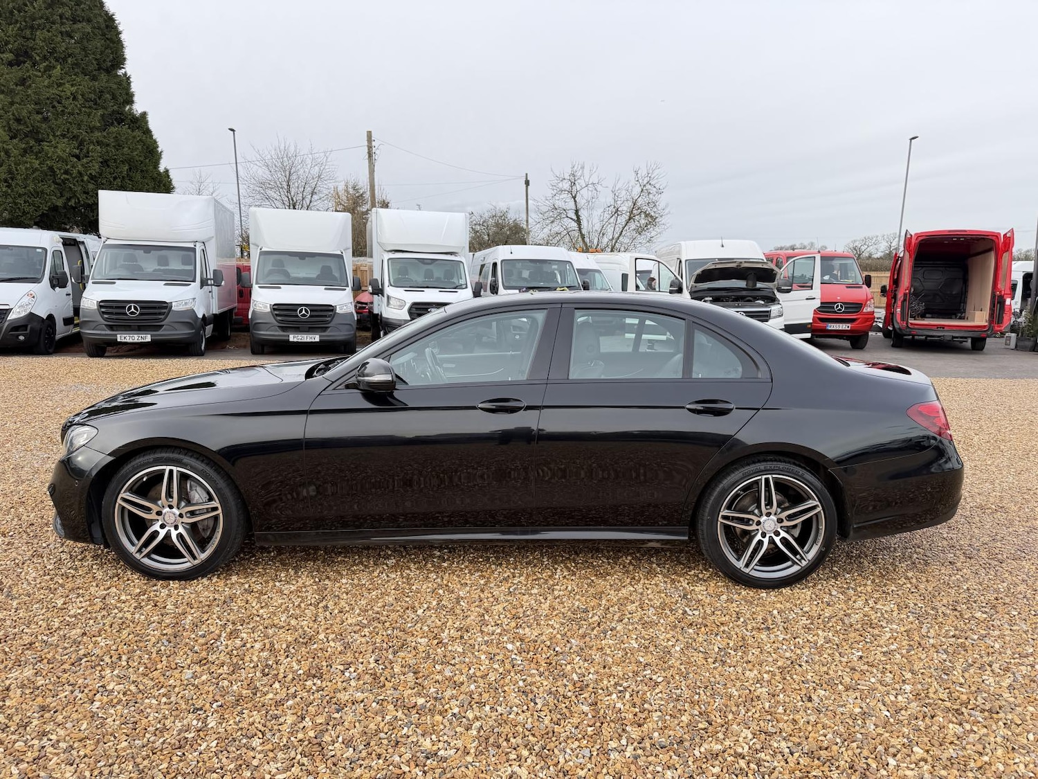 Used Mercedes-Benz E Class 2017 for sale - 77558850: Photo 5