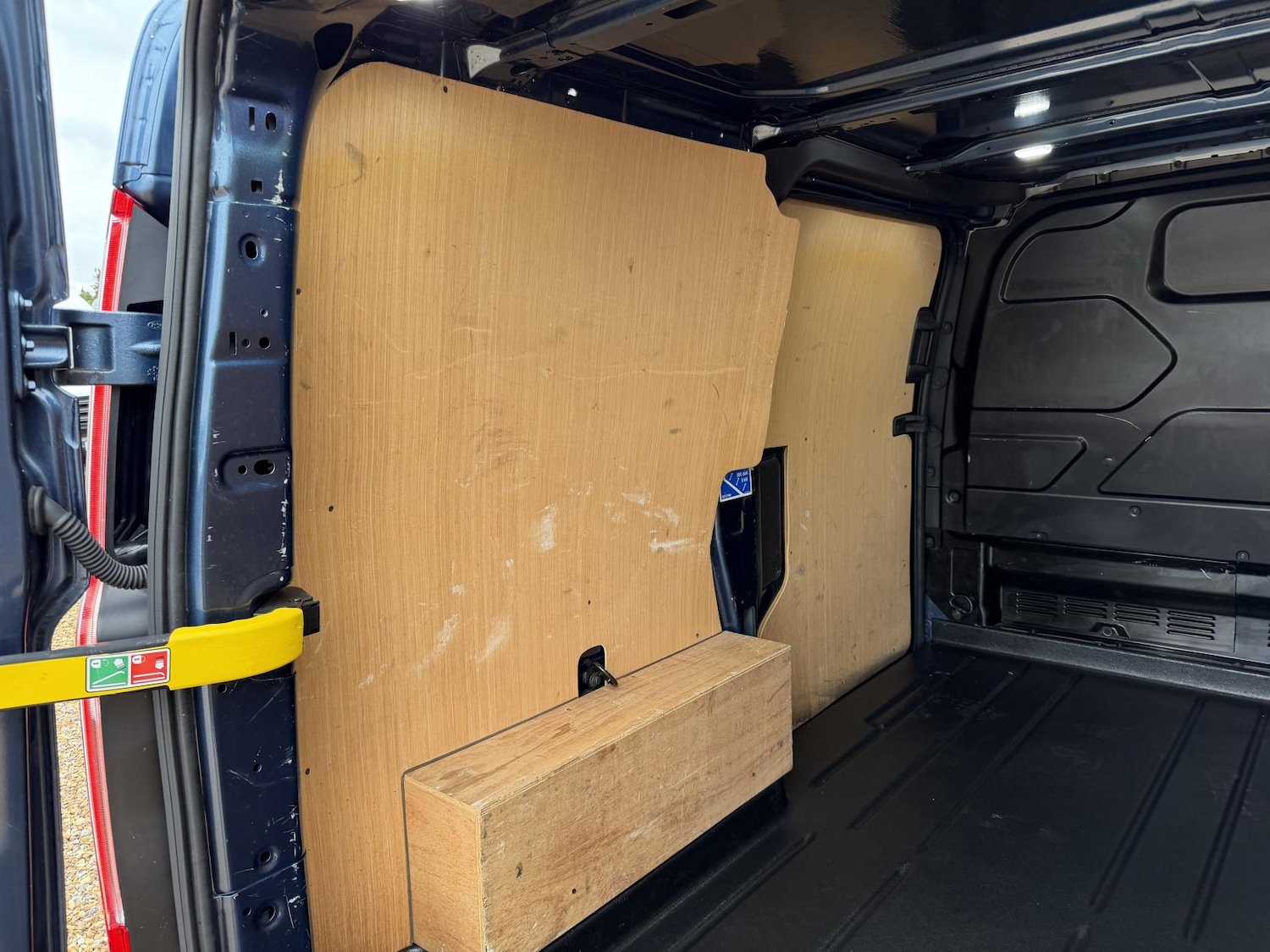 Used Ford Transit Custom 2018 for sale - 76380407: Photo 38