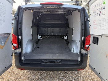 Used Mercedes-Benz Vito 2018 for sale - 78071681: Photo