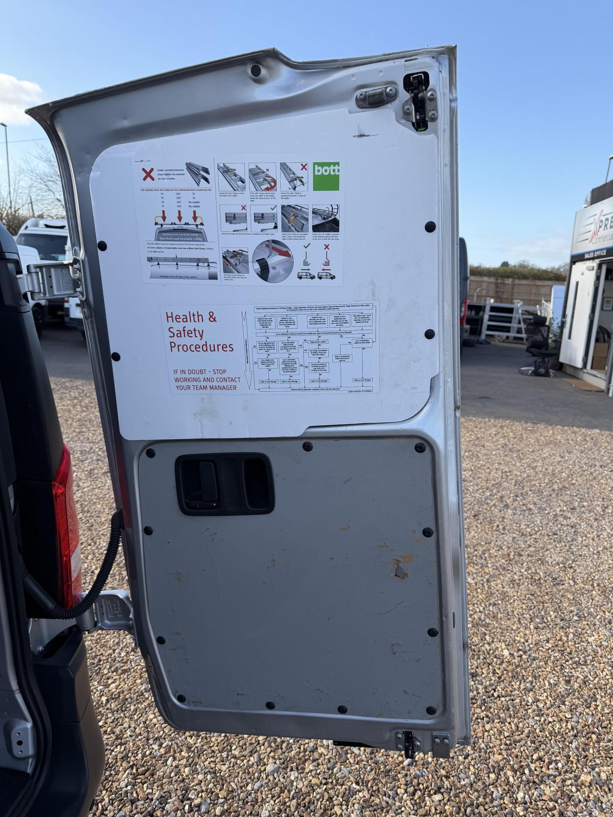 Used Mercedes-Benz Vito 2018 for sale - 78071681: Photo 42