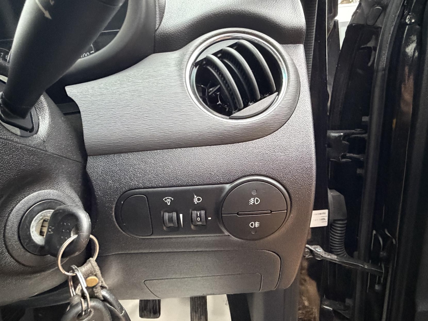 Used Hyundai i10 2012 for sale - 77201710: Photo 16