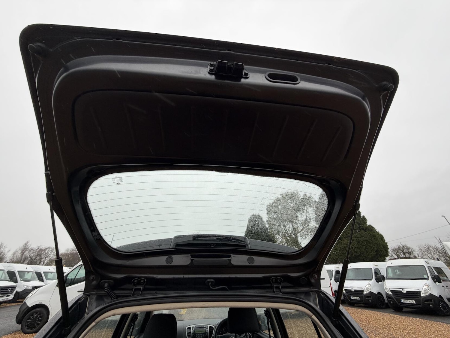 Used Hyundai i10 2012 for sale - 77201710: Photo 23