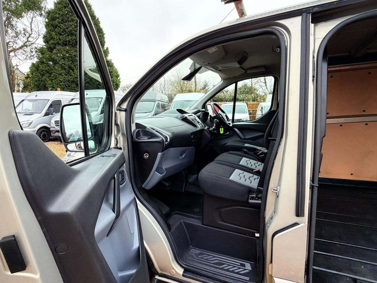 Used Ford Transit Custom 2016 for sale - 76590082: Photo 20