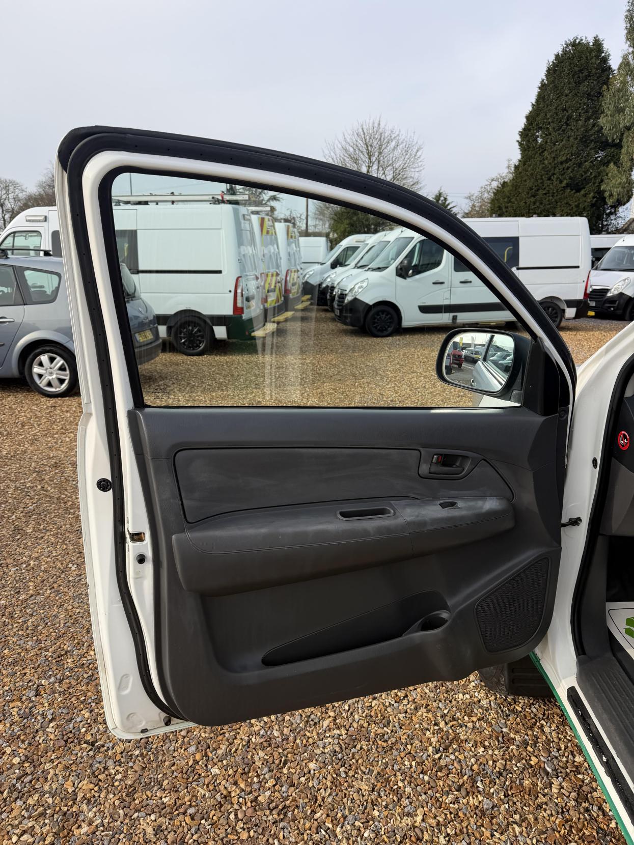 Used Toyota Hilux 2012 for sale - 77732746: Photo 17