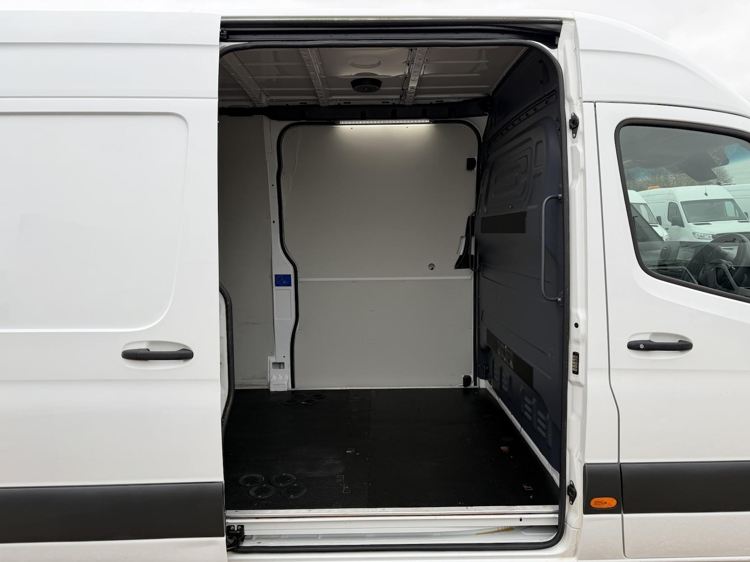 Used Mercedes-Benz Sprinter 2020 for sale - 77782182: Photo 30