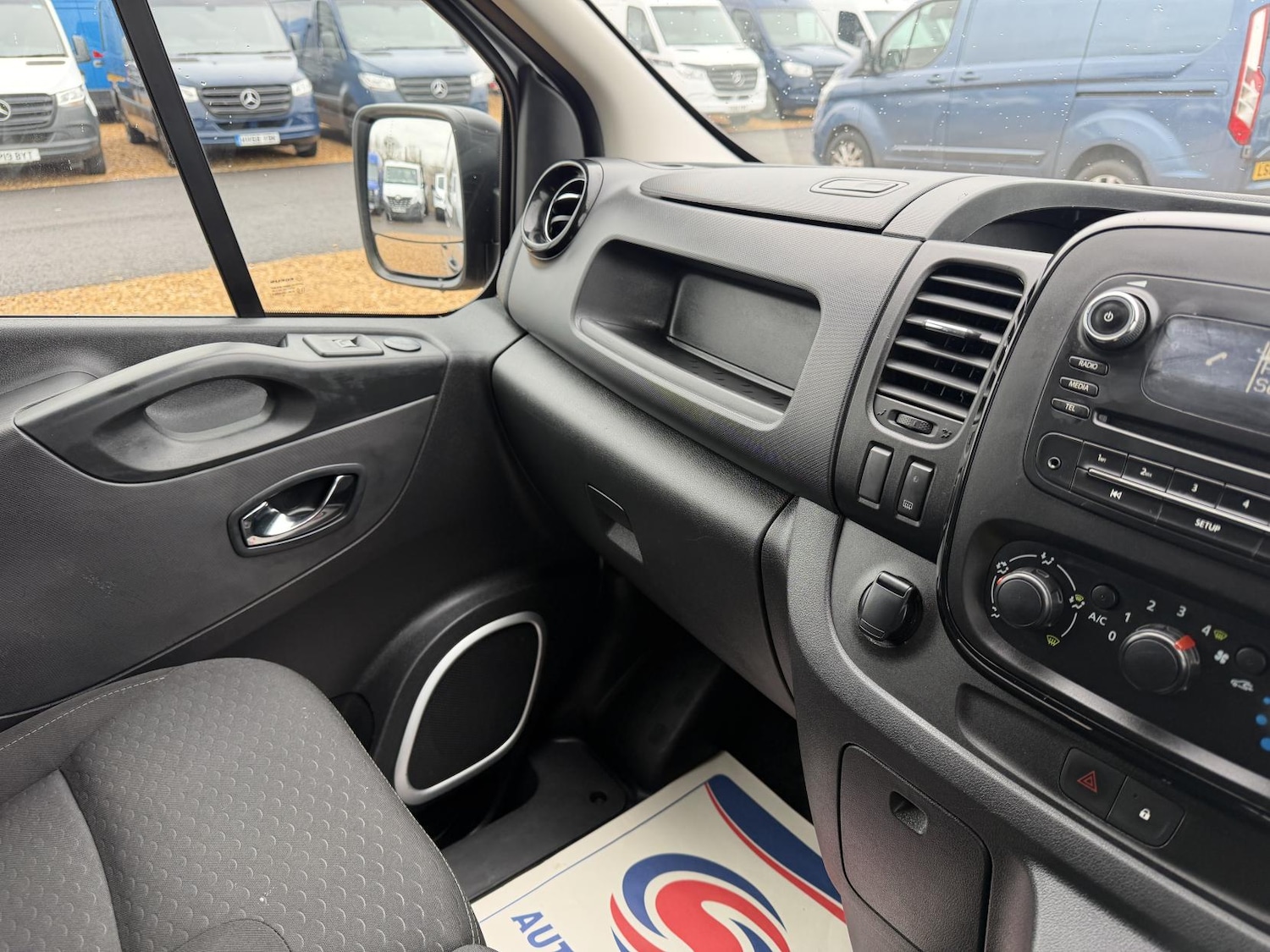 Used Vauxhall Vivaro 2018 for sale - 77504521: Photo 28