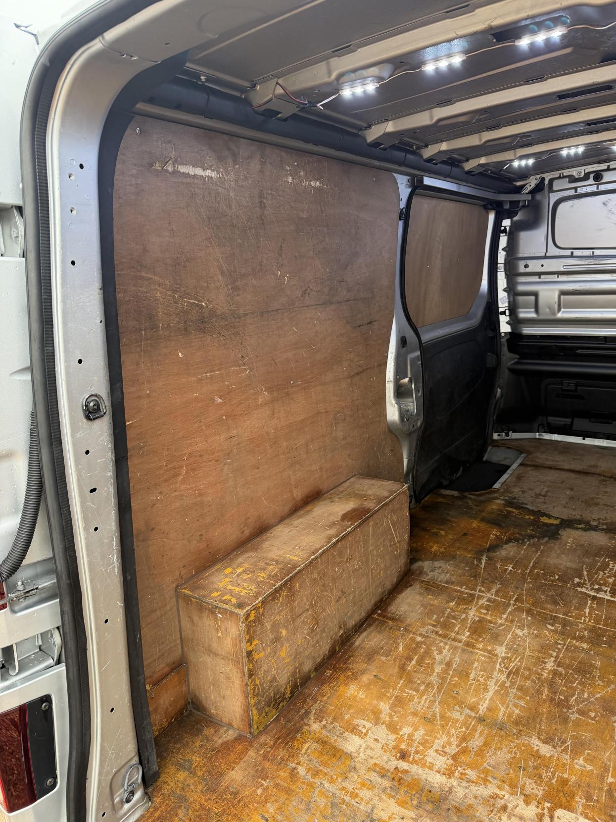 Used Vauxhall Vivaro 2018 for sale - 77504521: Photo 37