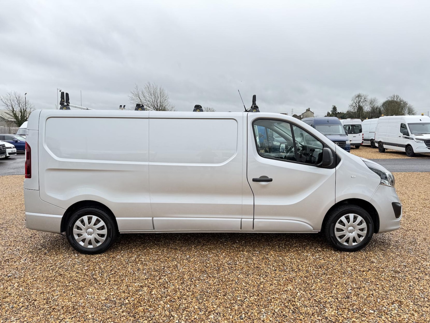 Used Vauxhall Vivaro 2018 for sale - 77504521: Photo 9