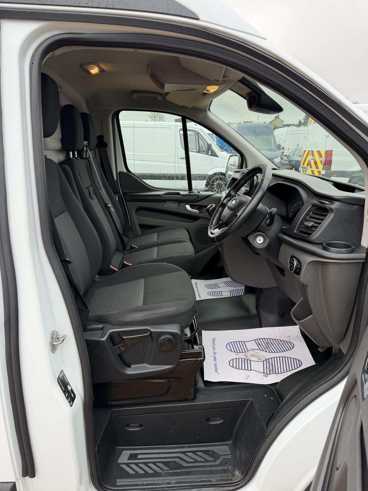 Used Ford Transit Custom 2018 for sale - 77539477: Photo 12
