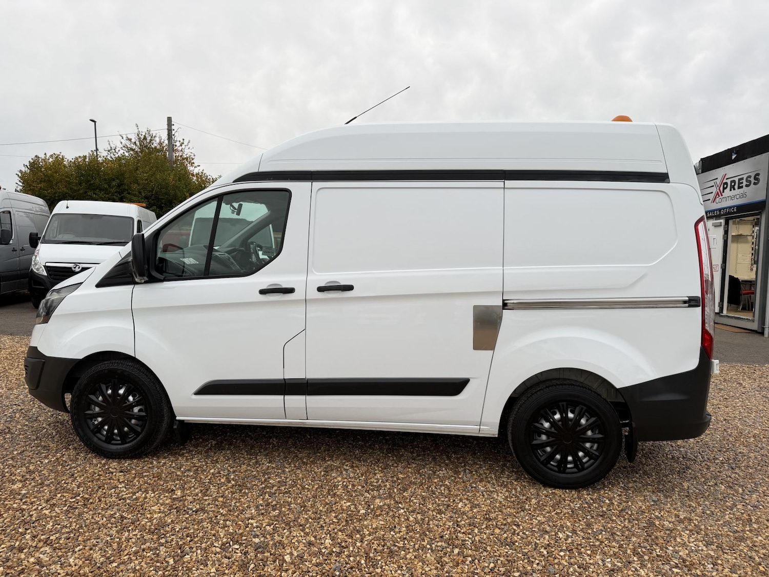 Used Ford Transit Custom 2015 for sale - 76336025: Photo 5