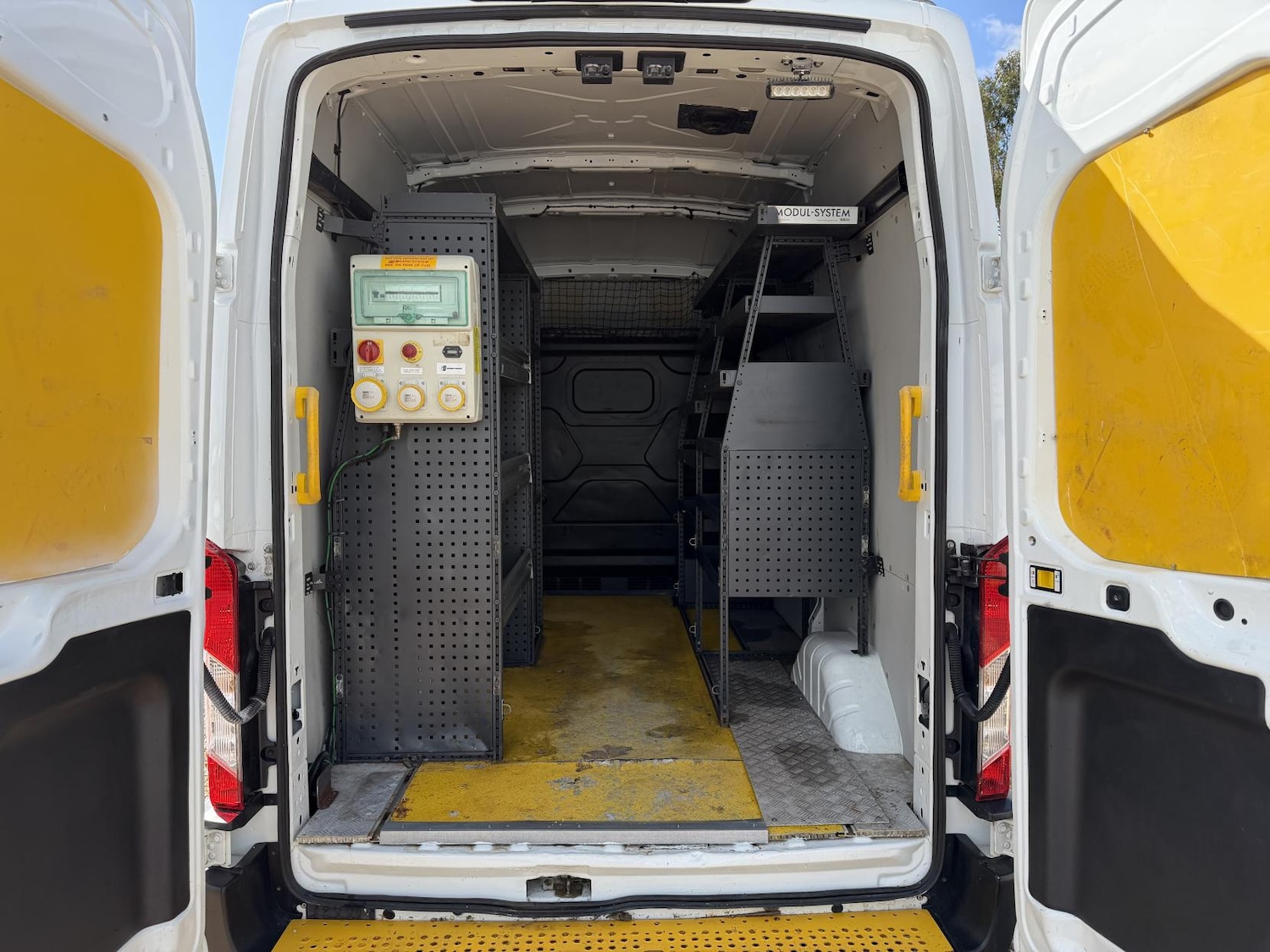 Used Ford Transit 2020 for sale - 78057305: Photo 3