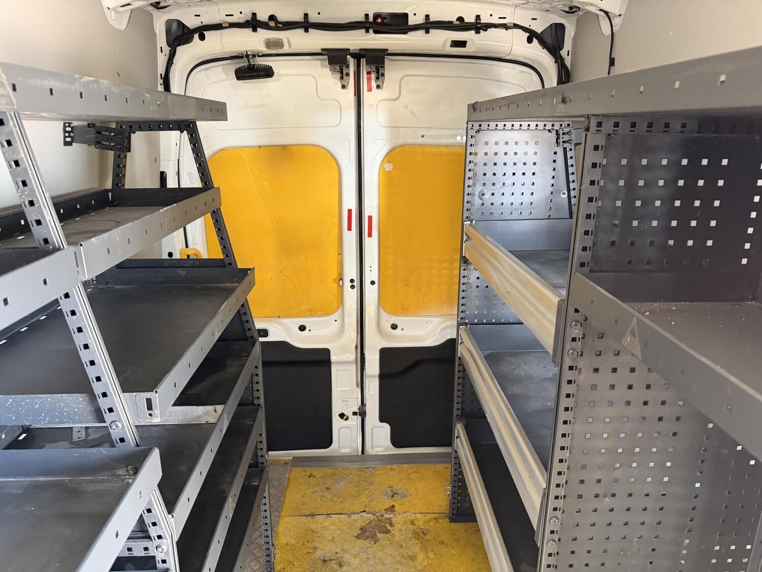 Used Ford Transit 2020 for sale - 78057305: Photo 40