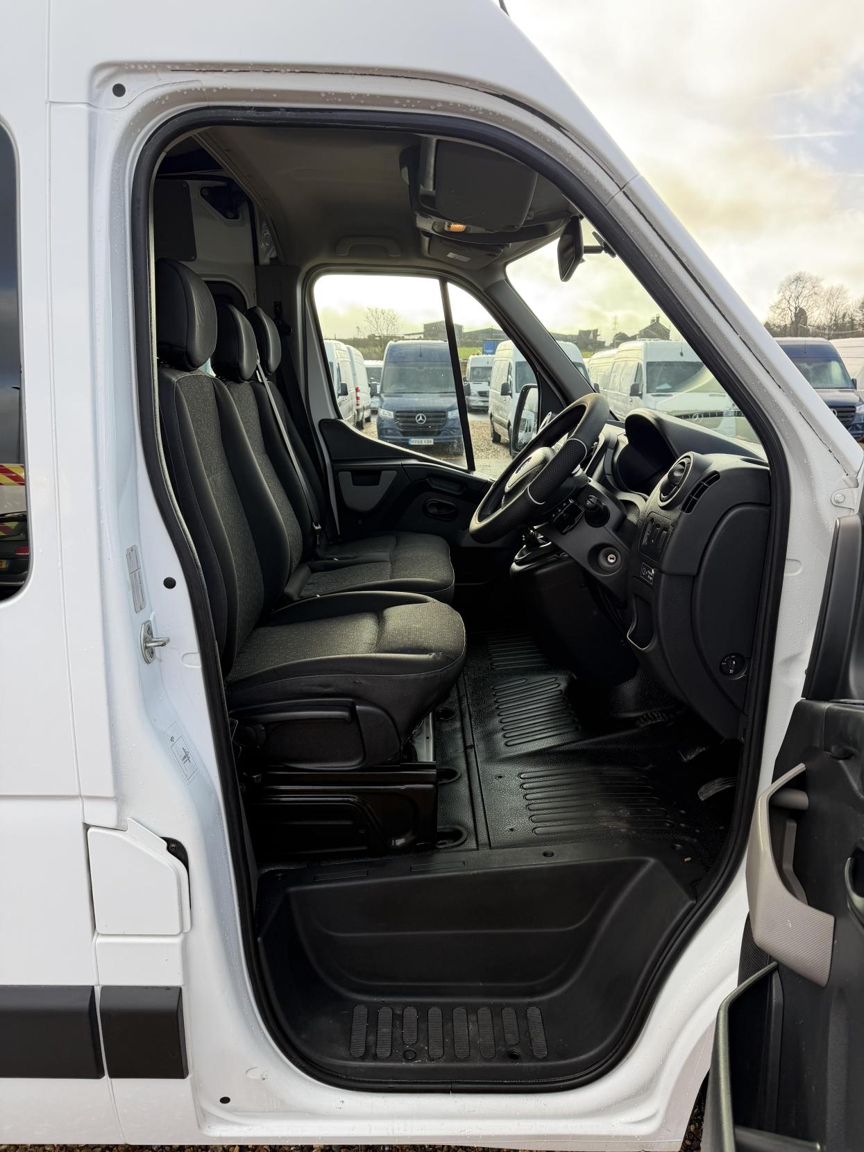 Used Vauxhall Movano 2018 for sale - 77242015: Photo 14