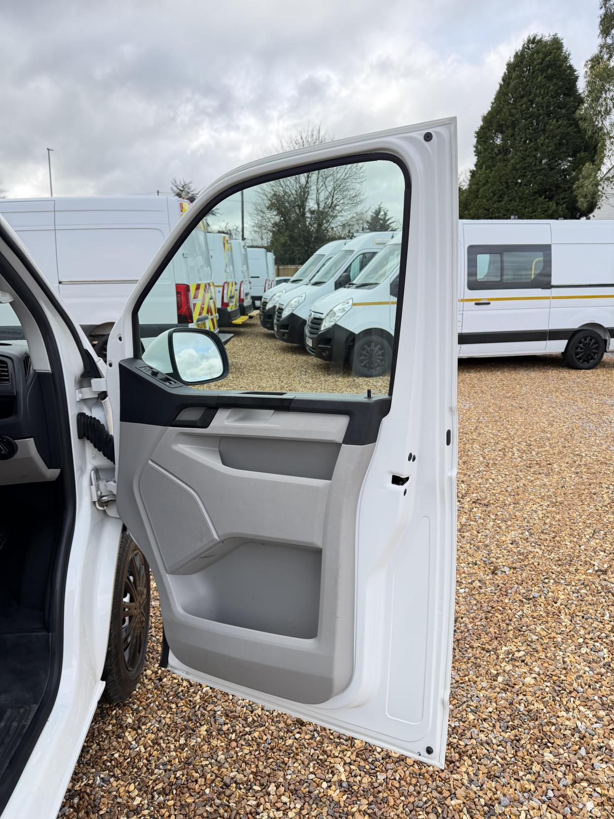 Used Volkswagen Transporter 2020 for sale - 77495167: Photo 12