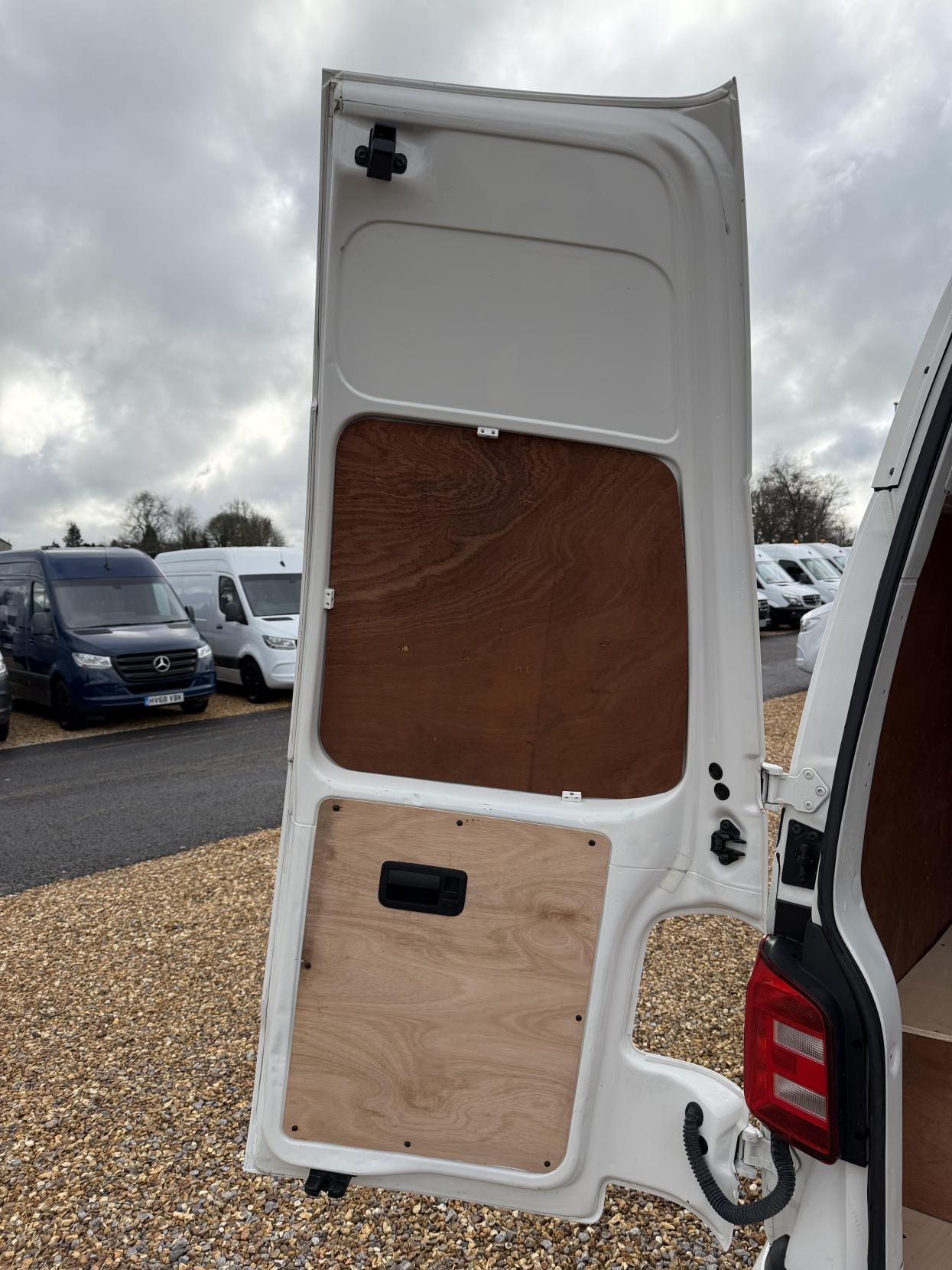 Used Volkswagen Transporter 2020 for sale - 77495167: Photo 36