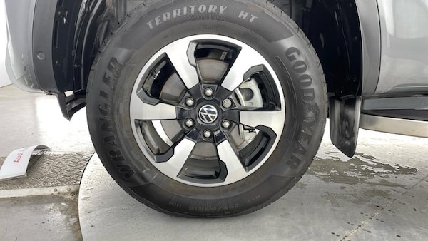 Used Volkswagen Amarok 2024 for sale - 74864865: Photo 5
