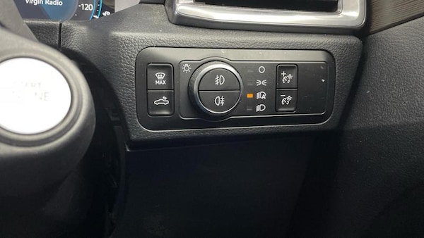 Used Volkswagen Amarok 2024 for sale - 74864865: Photo 7