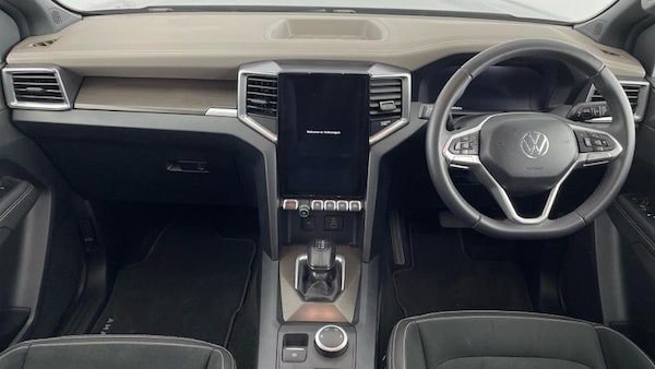 Used Volkswagen Amarok 2024 for sale - 74864865: Photo 8