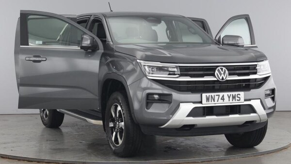 Used Volkswagen Amarok 2024 for sale - 74864865: Photo 9