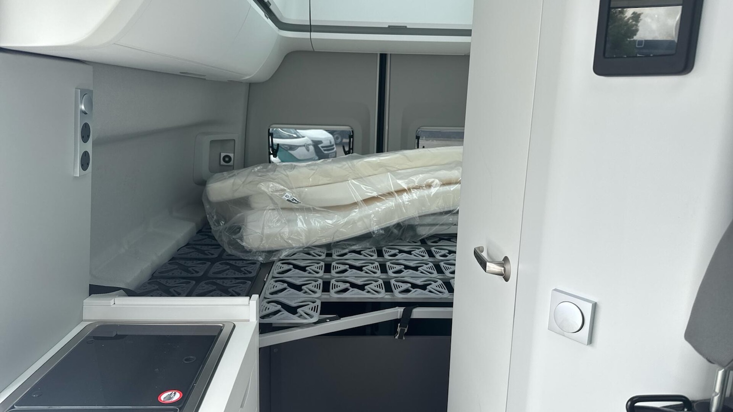 Used Volkswagen California 2025 for sale - 77602653: Photo 24