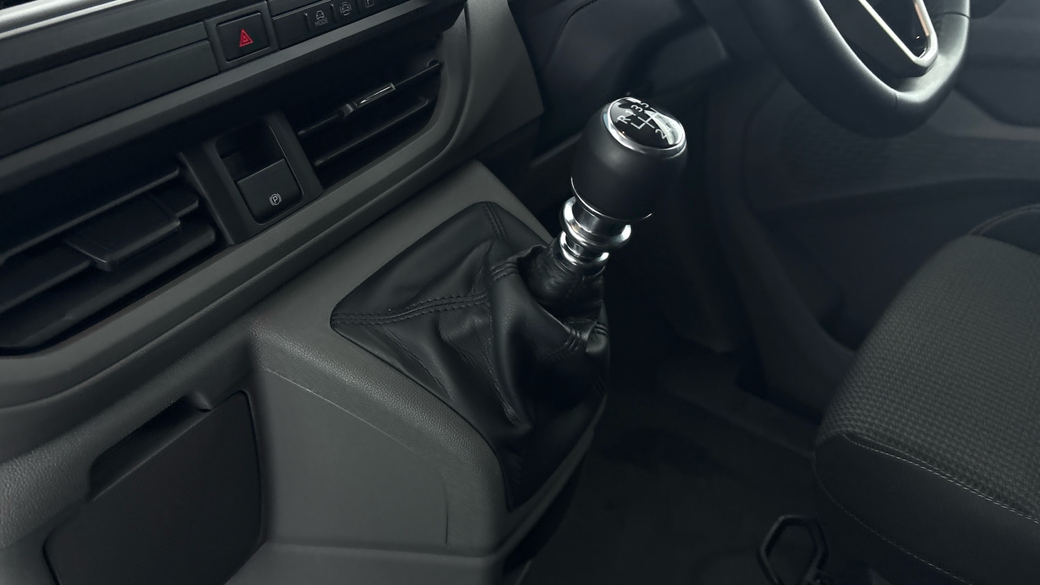 Used Volkswagen Transporter 2025 for sale - 77701451: Photo 33