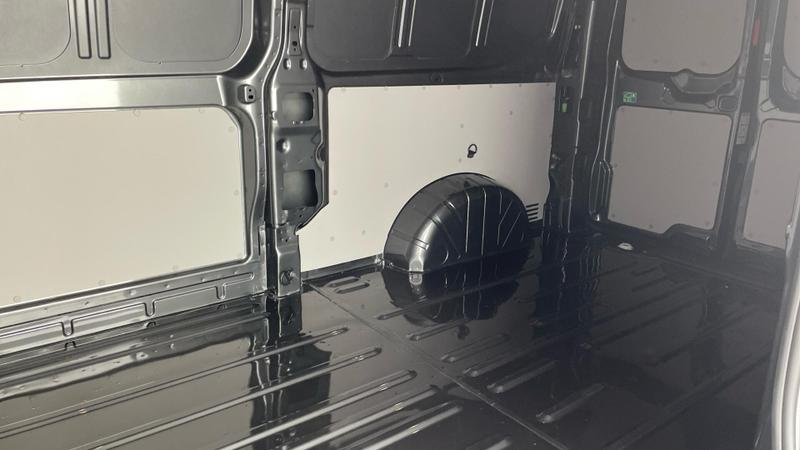 Used Volkswagen Transporter 2025 for sale - 76480334: Photo 30