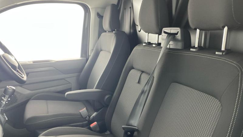 Used Volkswagen Transporter 2025 for sale - 76480334: Photo 32