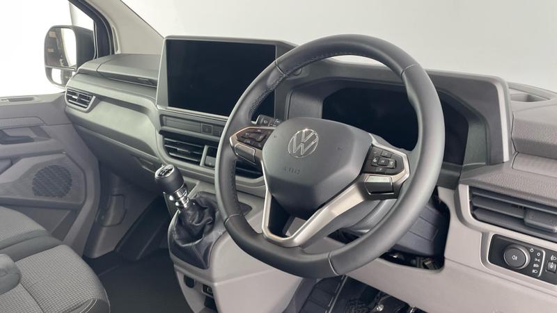 Used Volkswagen Transporter 2025 for sale - 76480334: Photo 6