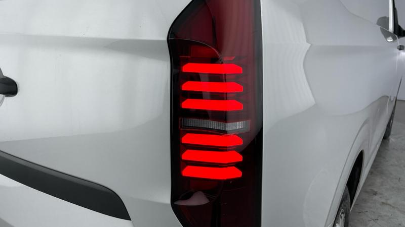 Used Volkswagen Transporter 2025 for sale - 76273873: Photo 26