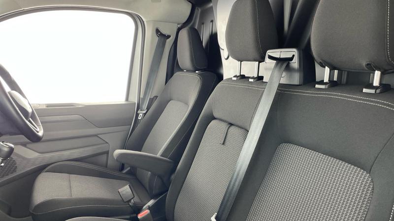 Used Volkswagen Transporter 2025 for sale - 76273873: Photo 32