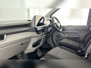 Used Volkswagen Transporter 2025 for sale - 77602624: Photo